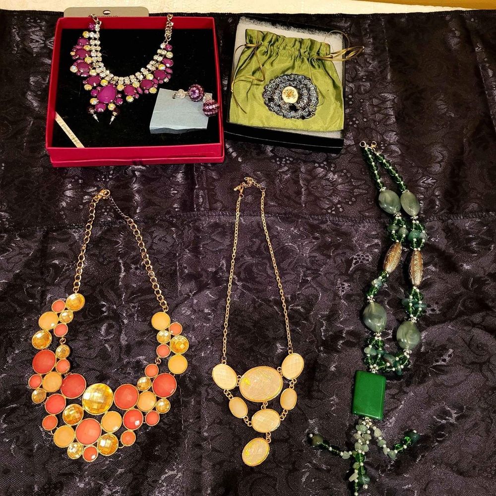 Bold And Beautiful  Necklace Collection - Five Pieces Jewelry